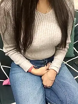 Snapshot of pure_beauty03 chatting on December 2025 05:28:01 AM pure beauty03 online show from December 2025 05:28:01 AM