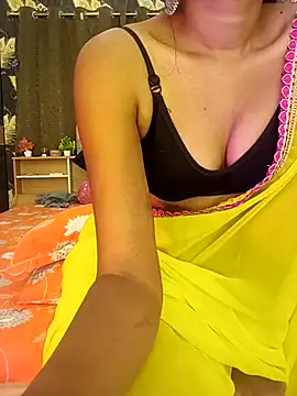 Snapshot of Bold_Quinn chatting on November 2025 04:20:01 PM Bold Quinn online show from November 2025 04:20:01 PM