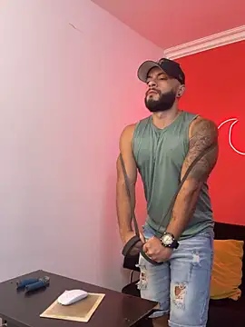 Snapshot of Mike_savage3 chatting on February 2026 12:16:01 PM Mike savage3 online show from February 2026 12:16:01 PM