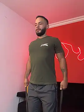 Snapshot of Mike_savage3 chatting on March 2026 07:06:02 PM Mike savage3 online show from March 2026 07:06:02 PM