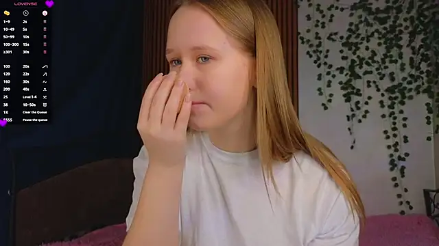 VoidElaris online show from April 2026 08:11:01 PM