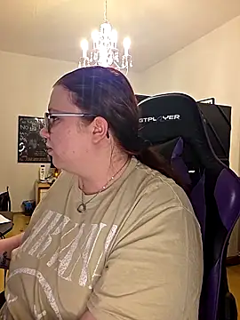 Snapshot of NaughtyNiia chatting on December 2025 03:51:02 PM NaughtyNiia online show from December 2025 03:51:02 PM