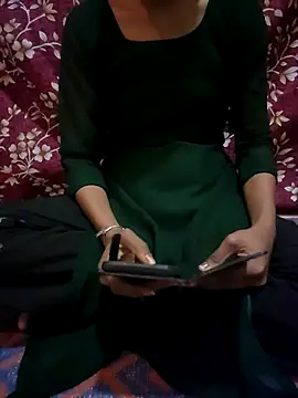 Snapshot of Ranu_namulkar chatting on November 2025 01:00:02 PM Ranu namulkar online show from November 2025 01:00:02 PM