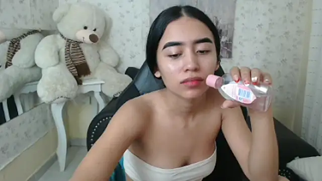 xoxo melany online show from May 2026 02:45:01 PM