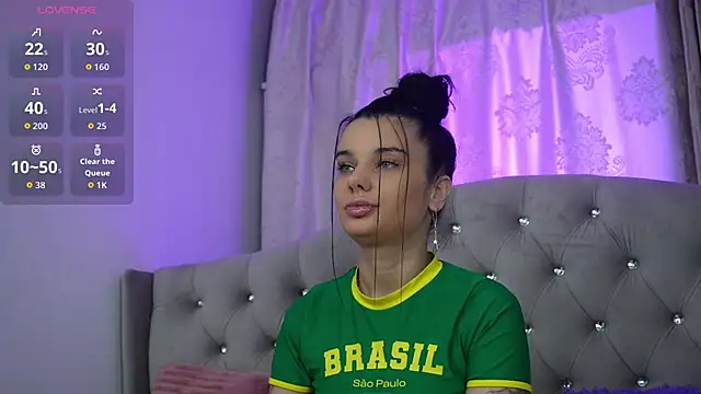 lovely sophia  online show from December 2025 05:46:01 AM