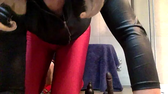 AsiaSlavePantyhosed online show from December 2025 01:31:02 PM