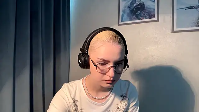 Snapshot of Cindi_Jacobs chatting on November 2025 03:25:02 PM Cindi Jacobs online show from November 2025 03:25:02 PM