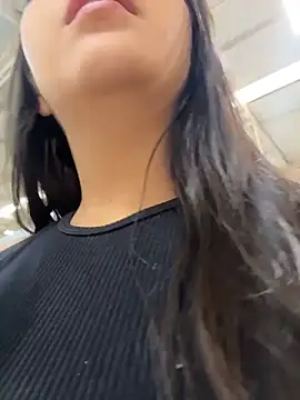 Snapshot of Sammyy_torres chatting on February 2026 06:06:01 PM Sammyy torres online show from February 2026 06:06:01 PM