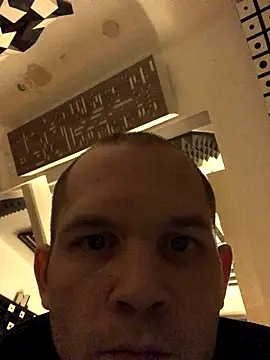 Spielzeugtwink online show from November 2025 05:13:02 PM