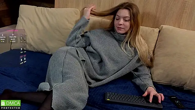 EmilieLong online show from January 2026 02:21:02 PM