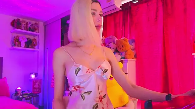 Snapshot of MadamBarbiee chatting on December 2025 06:14:03 PM MadamBarbiee online show from December 2025 06:14:03 PM