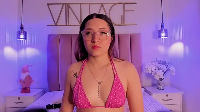 LeiahBlonde online show from December 2025 11:52:02 AM