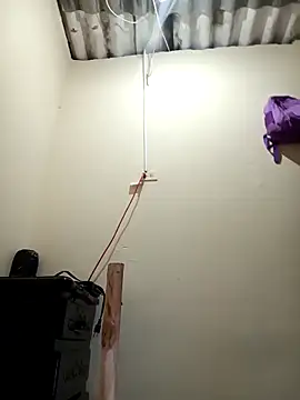 Amber Adams01 online show from December 2025 03:35:02 AM