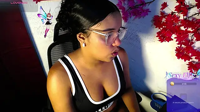 chleo rosse online show from June 2026 01:30:02 AM