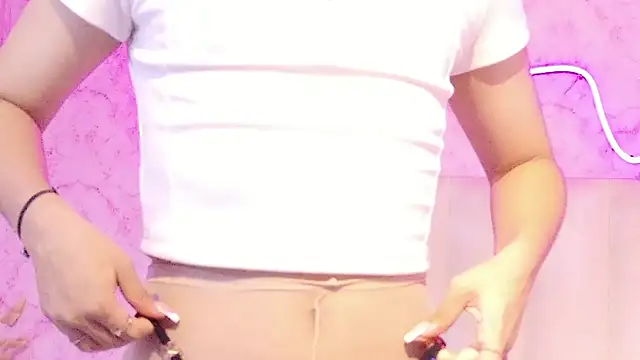 Atenea Mendoza online show from March 2026 07:20:02 PM