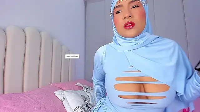 Amira-Zahra online show from May 2026 10:26:01 PM