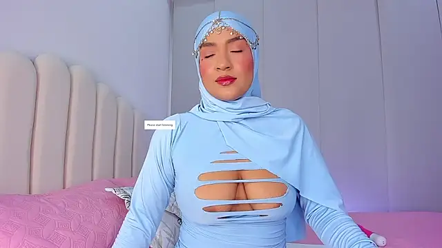 Amira-Zahra online show from May 2026 09:56:02 PM