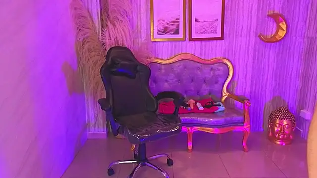 lexie s online show from December 2025 08:17:01 PM