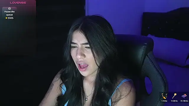 leyla sanss online show from November 2025 12:33:01 AM