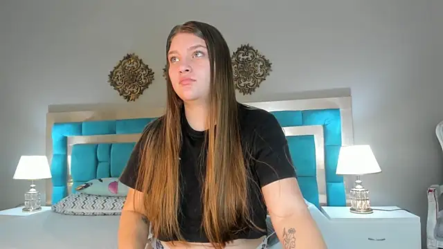 LiiaVelvet online show from December 2025 02:00:02 PM