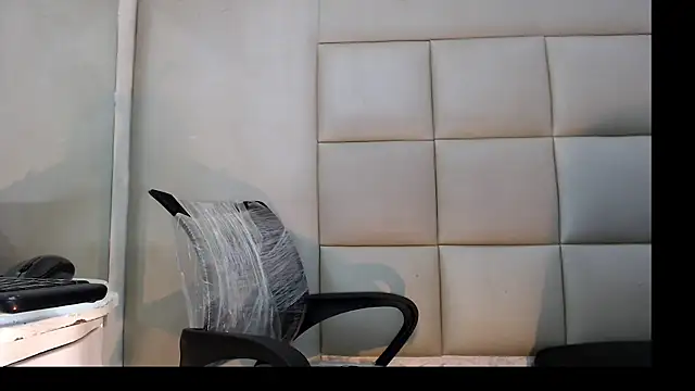 HollmanFronsh online show from January 2026 02:27:02 AM