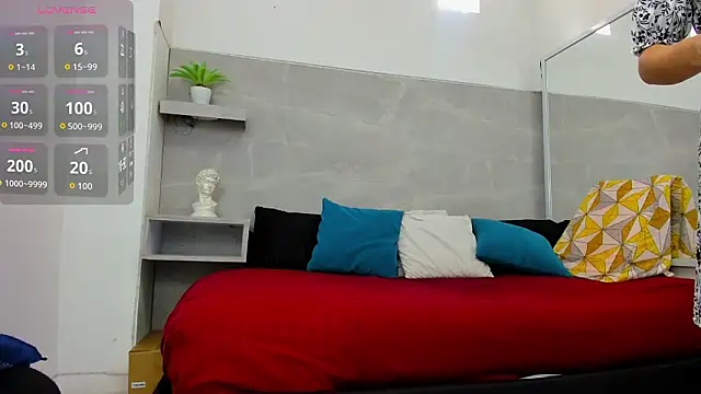 selenaflamemj online show from February 2026 07:03:02 PM