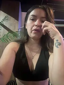 Little  Danni1 online show from April 2026 12:27:01 AM