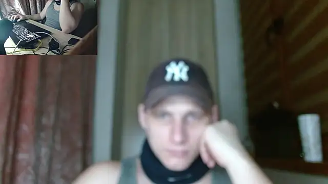 Poliglotjoe1 online show from March 2026 09:40:01 PM