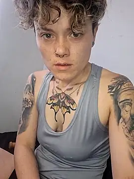 megan NL online show from December 2025 09:43:01 PM