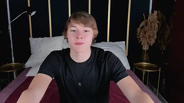 Snapshot of DonaldWoon chatting on November 2025 10:37:01 AM DonaldWoon online show from November 2025 10:37:01 AM