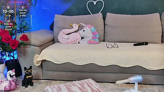 Snapshot of AlessiaDebbie chatting on February 2026 09:05:02 PM AlessiaDebbie online show from February 2026 09:05:02 PM