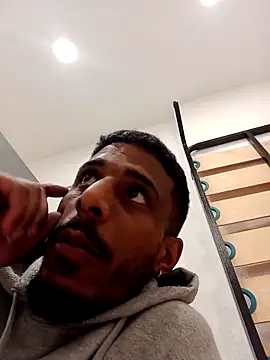 NegroJari online show from November 2025 05:18:01 AM