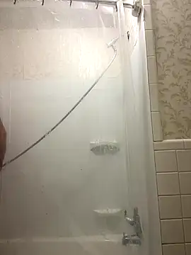 Snapshot of Alltheway2321 chatting on December 2025 04:39:01 AM Alltheway2321 online show from December 2025 04:39:01 AM