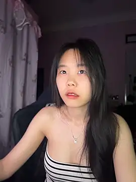 Kiee-lee online show from April 2026 05:26:02 PM