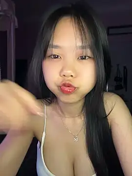Kiee-lee online show from June 2026 05:37:01 PM