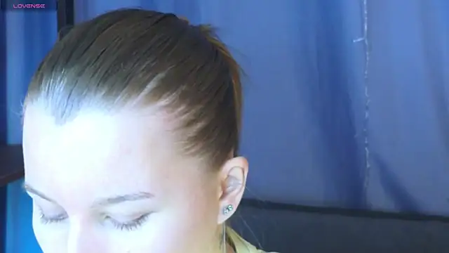 ImiMonroe online show from May 2026 05:35:02 AM