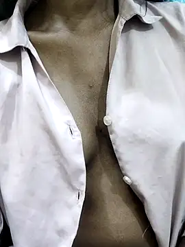 Snapshot of Simran_0011 chatting on December 2025 12:04:01 AM Simran 0011 online show from December 2025 12:04:01 AM