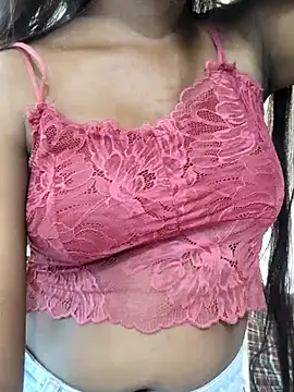 Snapshot of Simran_0011 chatting on December 2025 04:07:02 AM Simran 0011 online show from December 2025 04:07:02 AM