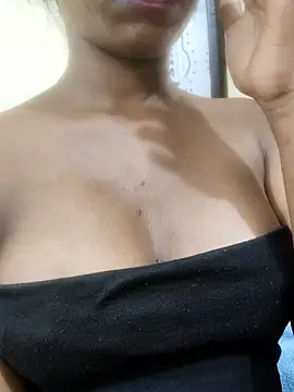 Simran 0011 online show from March 2026 02:04:01 AM