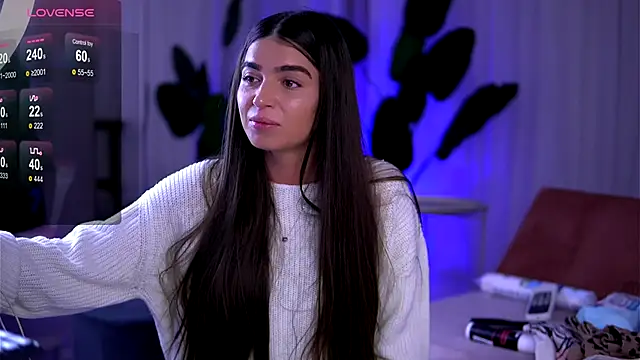 Snapshot of PureEllieX chatting on December 2025 05:05:01 AM PureEllieX online show from December 2025 05:05:01 AM