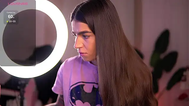 Snapshot of PureEllieX chatting on December 2025 04:28:02 AM PureEllieX online show from December 2025 04:28:02 AM