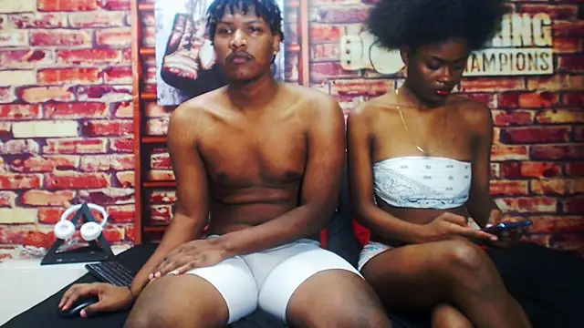 Snapshot of BlackAndAxel chatting on December 2025 10:14:01 PM BlackAndAxel online show from December 2025 10:14:01 PM