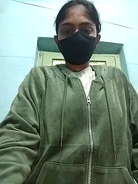 Snapshot of Miss_tinaaa chatting on December 2025 10:31:01 AM Miss tinaaa online show from December 2025 10:31:01 AM