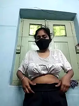 Snapshot of Miss_tinaaa chatting on December 2025 10:44:02 AM Miss tinaaa online show from December 2025 10:44:02 AM