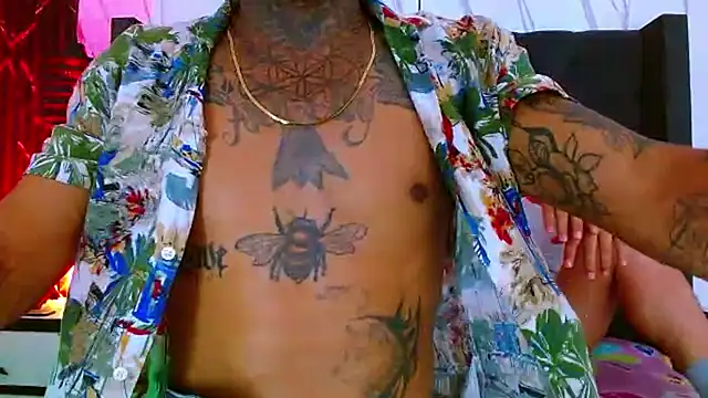 Hot Latino x online show from November 2025 07:15:01 PM