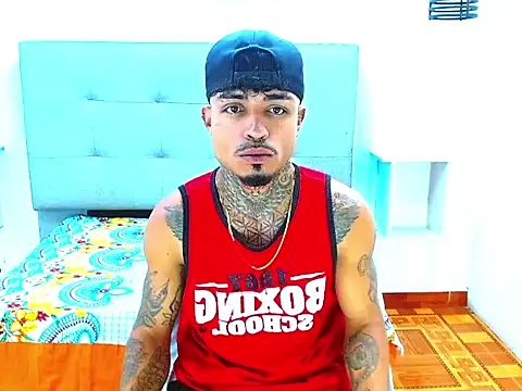 Hot Latino x online show from February 2026 12:44:02 PM