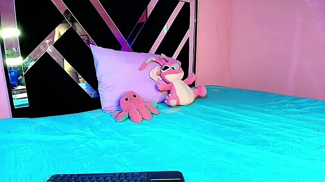 Venus2357 online show from June 2026 06:58:01 PM