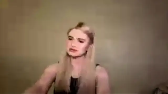 Snapshot of KarissaBoisse chatting on December 2025 02:04:02 PM KarissaBoisse online show from December 2025 02:04:02 PM