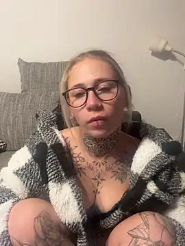 Snapshot of Antoniia69 chatting on December 2025 03:19:01 PM Antoniia69 online show from December 2025 03:19:01 PM