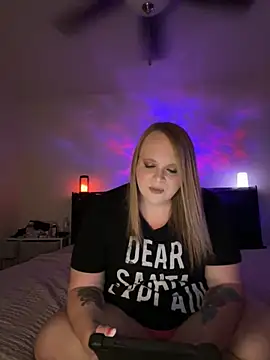 AllieRose94 online show from December 2025 04:29:02 AM